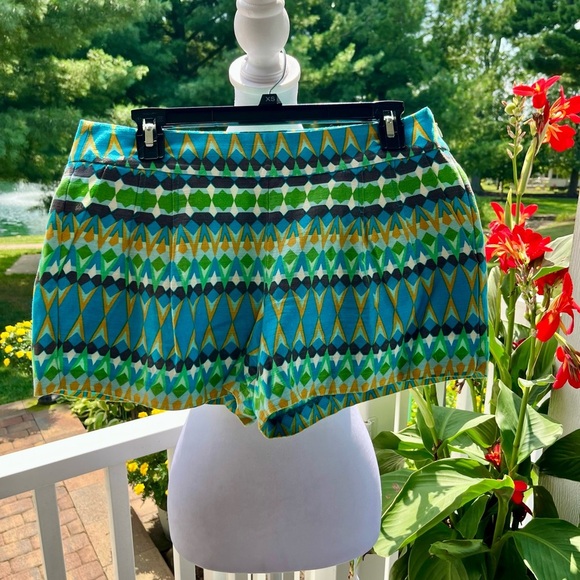 J.Crew Multicolor Geometric Print Linen Cotton Blend Shorts - Size 6 - Picture 1 of 6